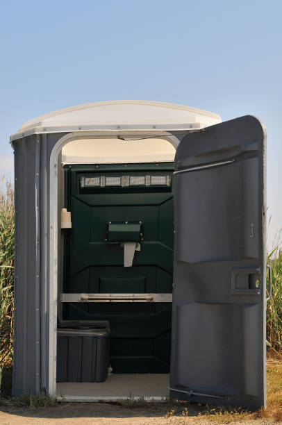 Best Portable bathroom rental  in West Miami, FL